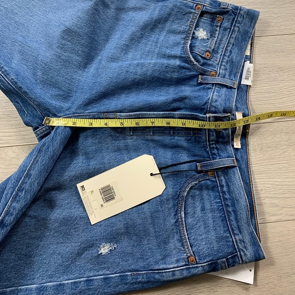 Levi’s Wedgie High Rise Distressed Raw Hem Jeans - Picture 14 of 14